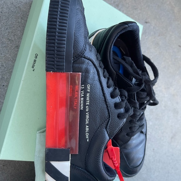 Off white low vulcanized. AUTH - Picture 3 of 6